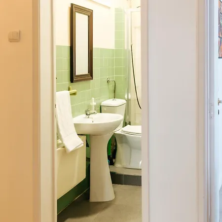Homestay Aquilla Family 203 Lisbon
